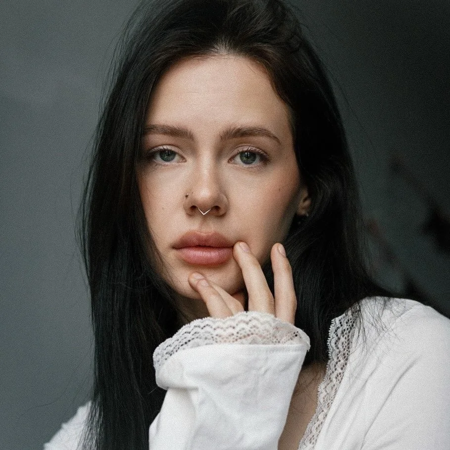 Ne Ledina, photographer — portrait